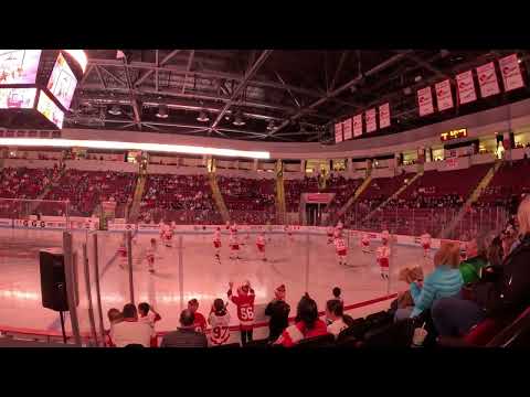 BU HOCKEY🏒👀🌎Agganis Arena GREAT GAME TONIGHT vs UNH big crowd lot of fun 🚆🚆🚆🚆🚆🚉🚉🚉🚉🏒🏒🏒🏒🏒🏒