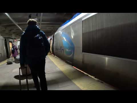 CLOSE UP Two Acela TRAINS Inside South Station Boston Massachusetts 4K Walking Tour 🚆🚉🚅🌎😮
